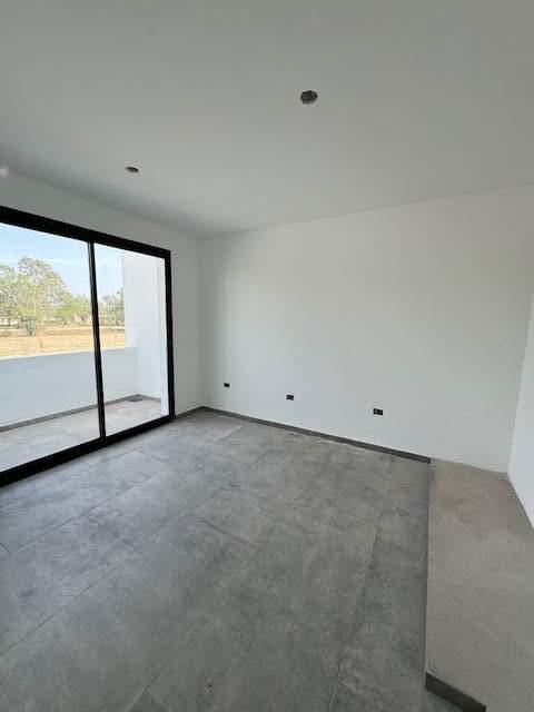 Amplio Duplex 3 Dormitorios en Distrito Sur