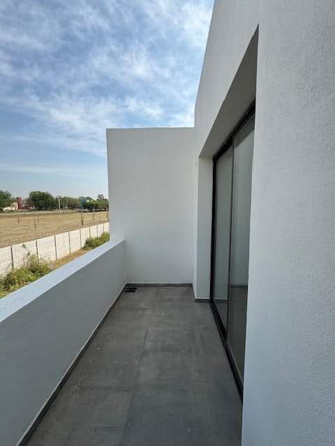 Amplio Duplex 3 Dormitorios en Distrito Sur