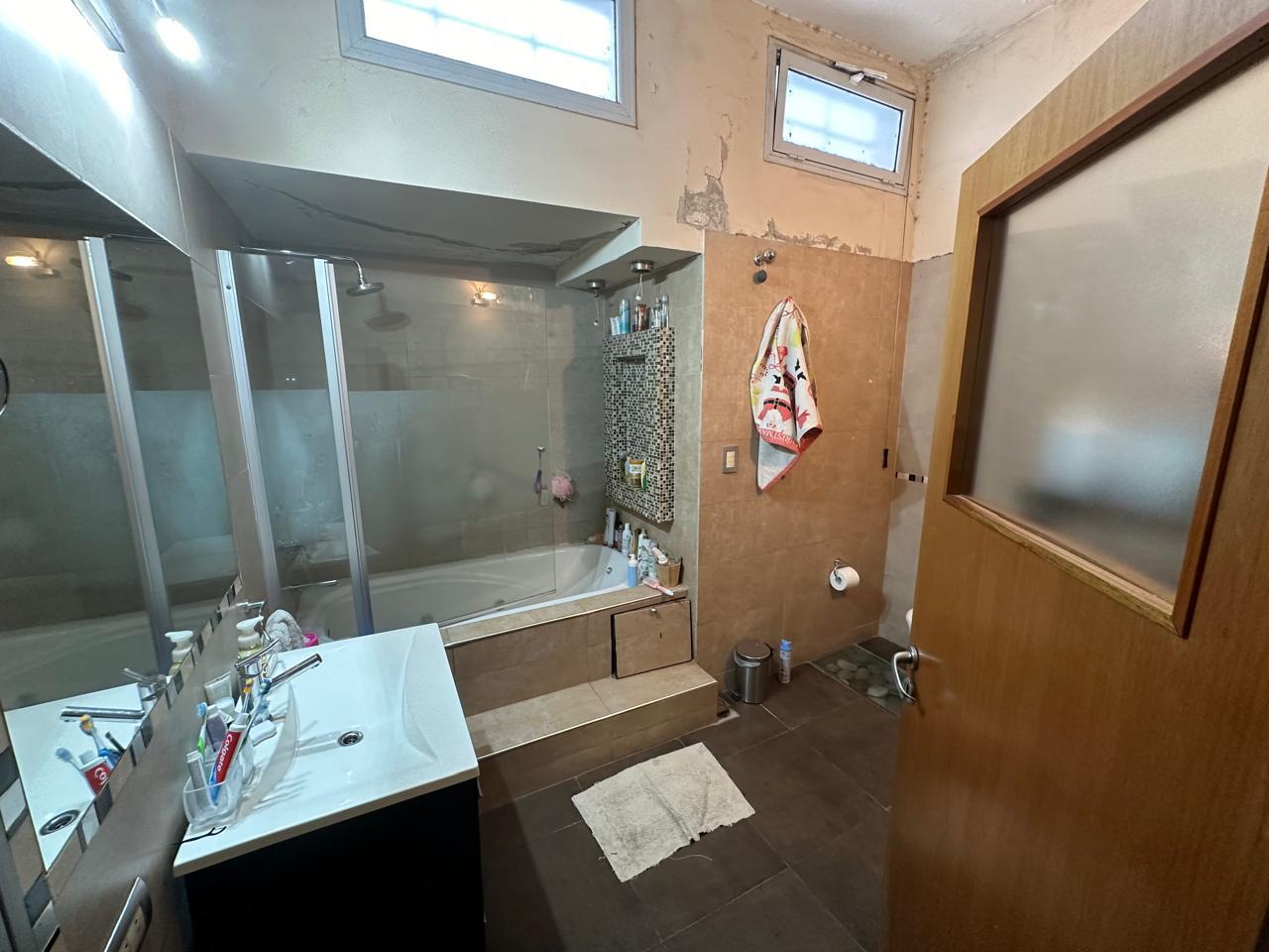 Vendo Casa En Barrio Alta Córdoba (apta credito bancor)