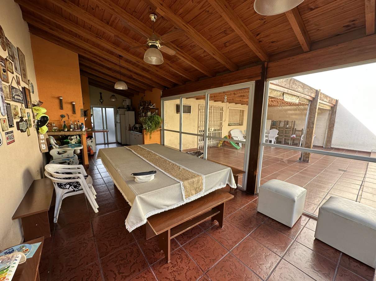 Vendo Casa En Barrio Alta Córdoba (apta credito bancor)