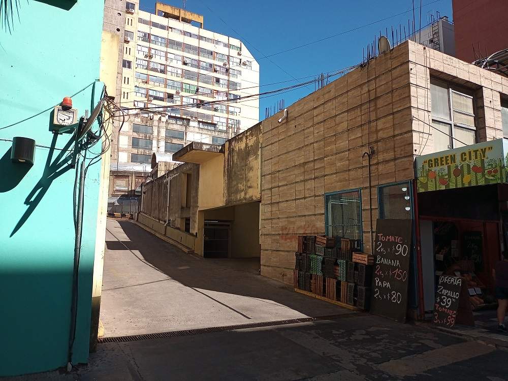 Vendo cochera en avenida colon
