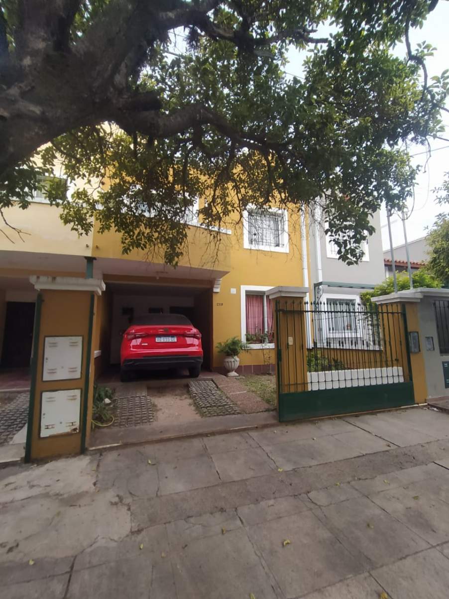 APTO BANCOR -  DUPLEX - 3 DORM - COCHERA - BARRIO URITORCO - CBA