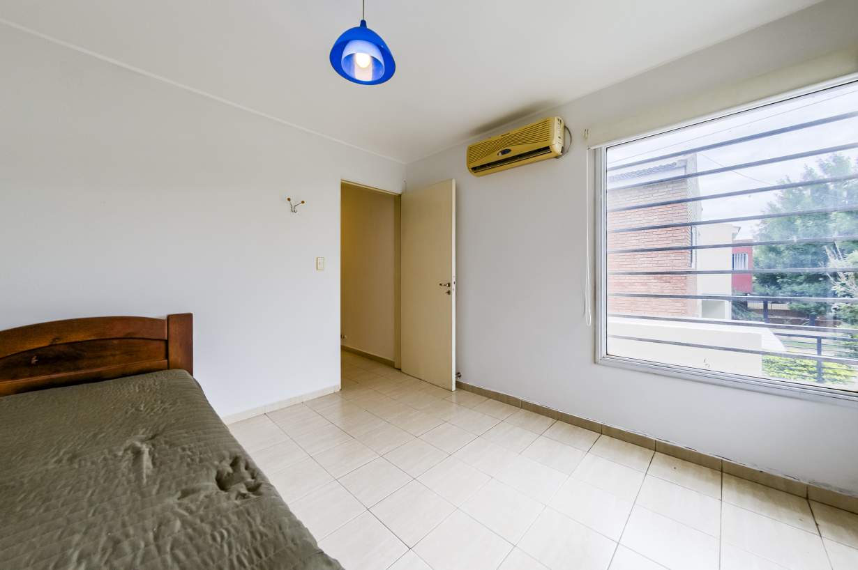 Nuevo Poeta Duplex 3 dormitorios mas escritorio, quinco, pileta cochera doble 145 mil