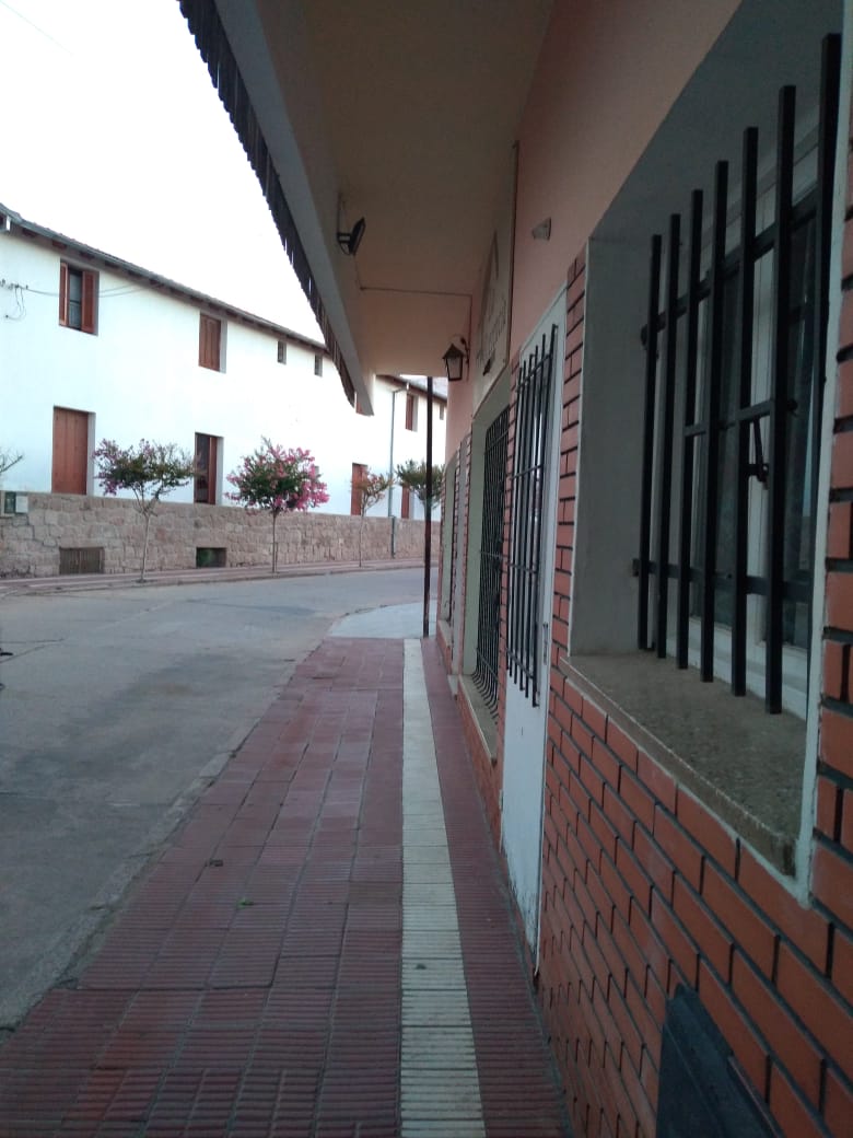 VENTA HOSPEDAJE A 1 CUADRA DE LA CALLE TECHADA- CAPILLA DEL MONTE