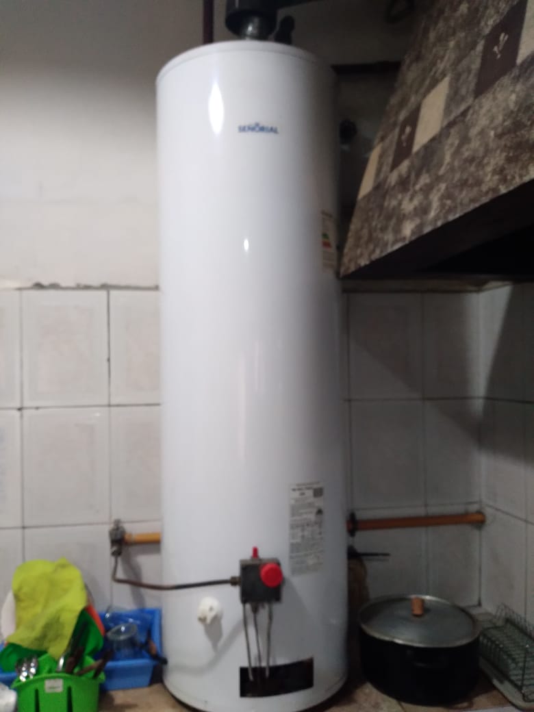 VENTA HOSPEDAJE A 1 CUADRA DE LA CALLE TECHADA- CAPILLA DEL MONTE