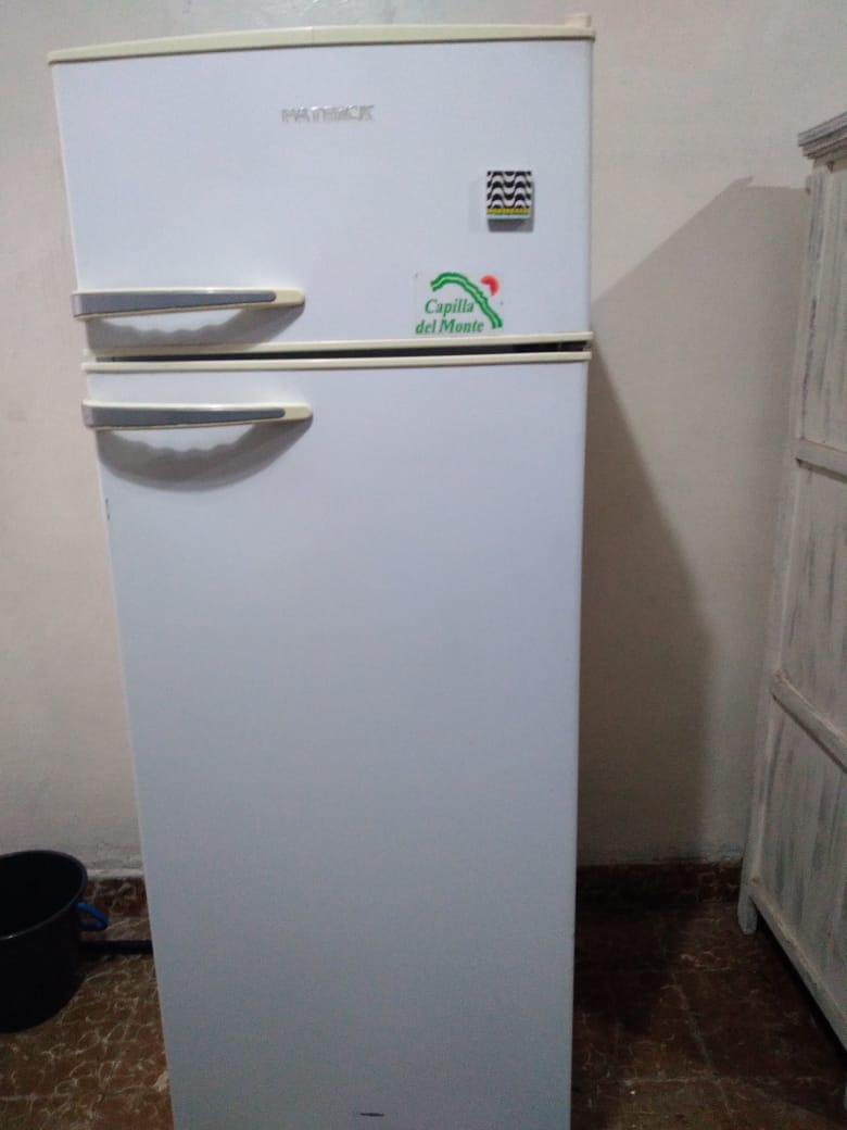 VENTA HOSPEDAJE A 1 CUADRA DE LA CALLE TECHADA- CAPILLA DEL MONTE