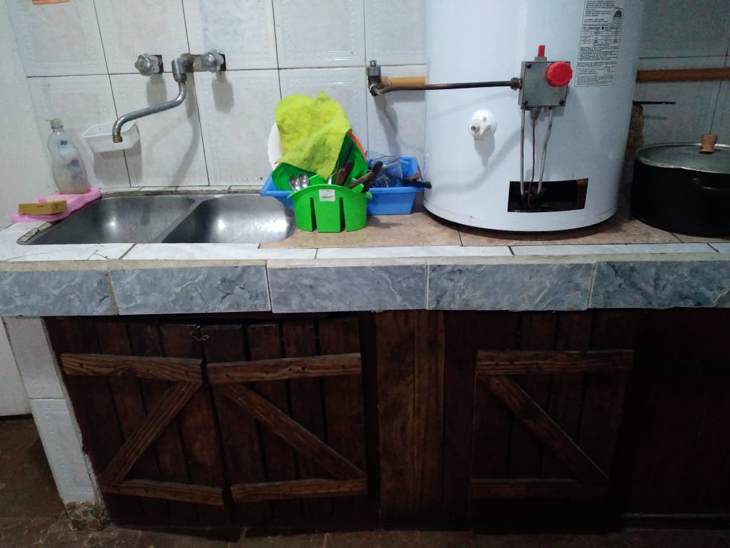 VENTA HOSPEDAJE A 1 CUADRA DE LA CALLE TECHADA- CAPILLA DEL MONTE