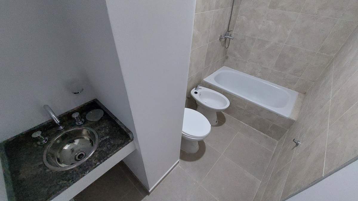 ALTA RENTABILIDAD! OPORTUNIDAD A ESTRENAR  EN ALTO ALBERDI!