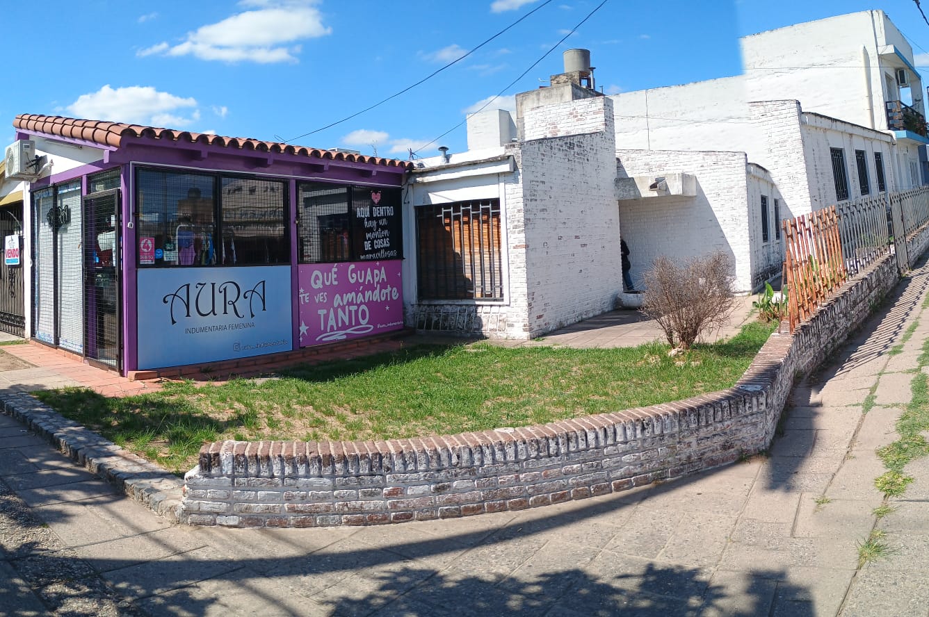 POETA LUGONES, VTA CASA ESQUINA