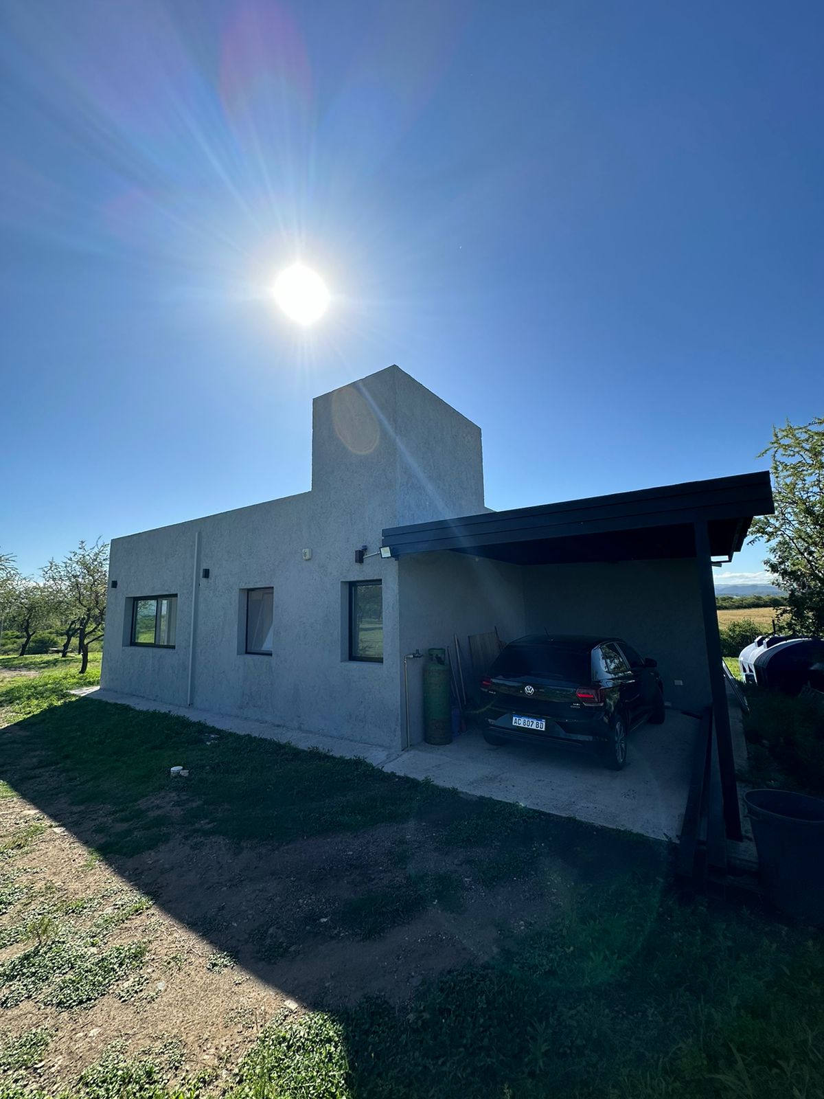 CASA EN VENTA BARRIO 4 VIENTOS UNQUILLO