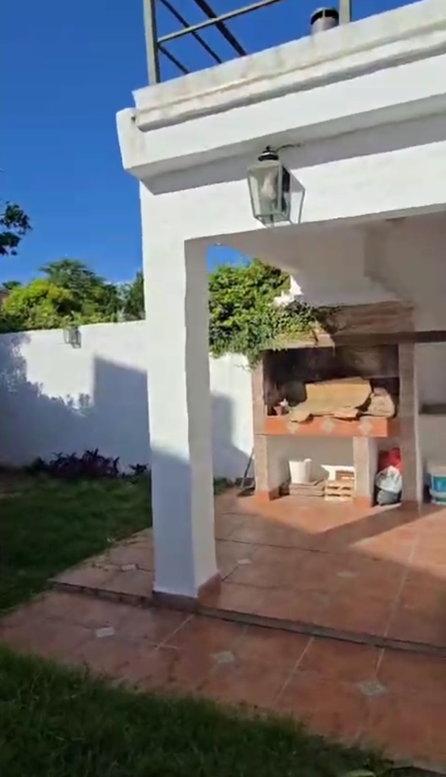VENDE HERMOSA CASA  A CUADRAS DEL ORFEO
