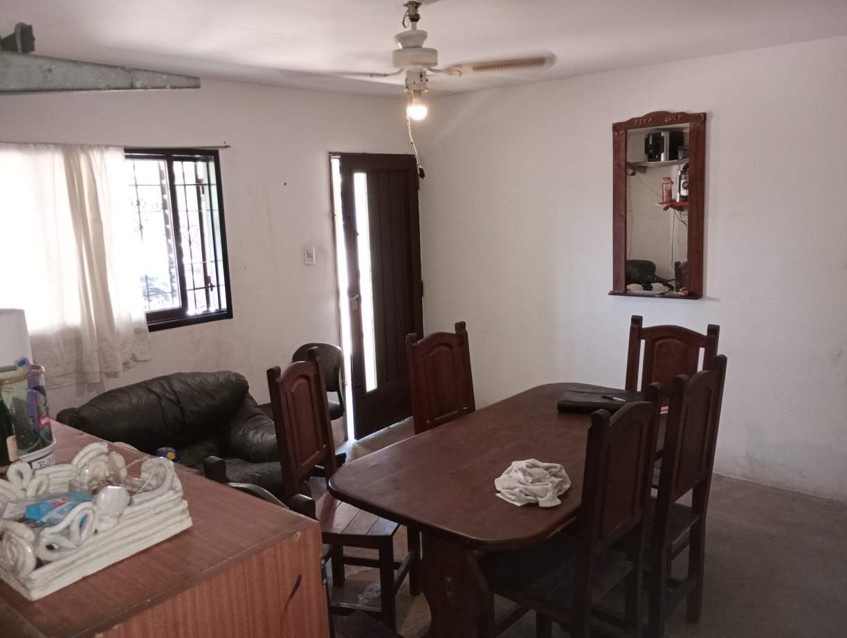 casa en venta, dos dormitorios en barrio carcano