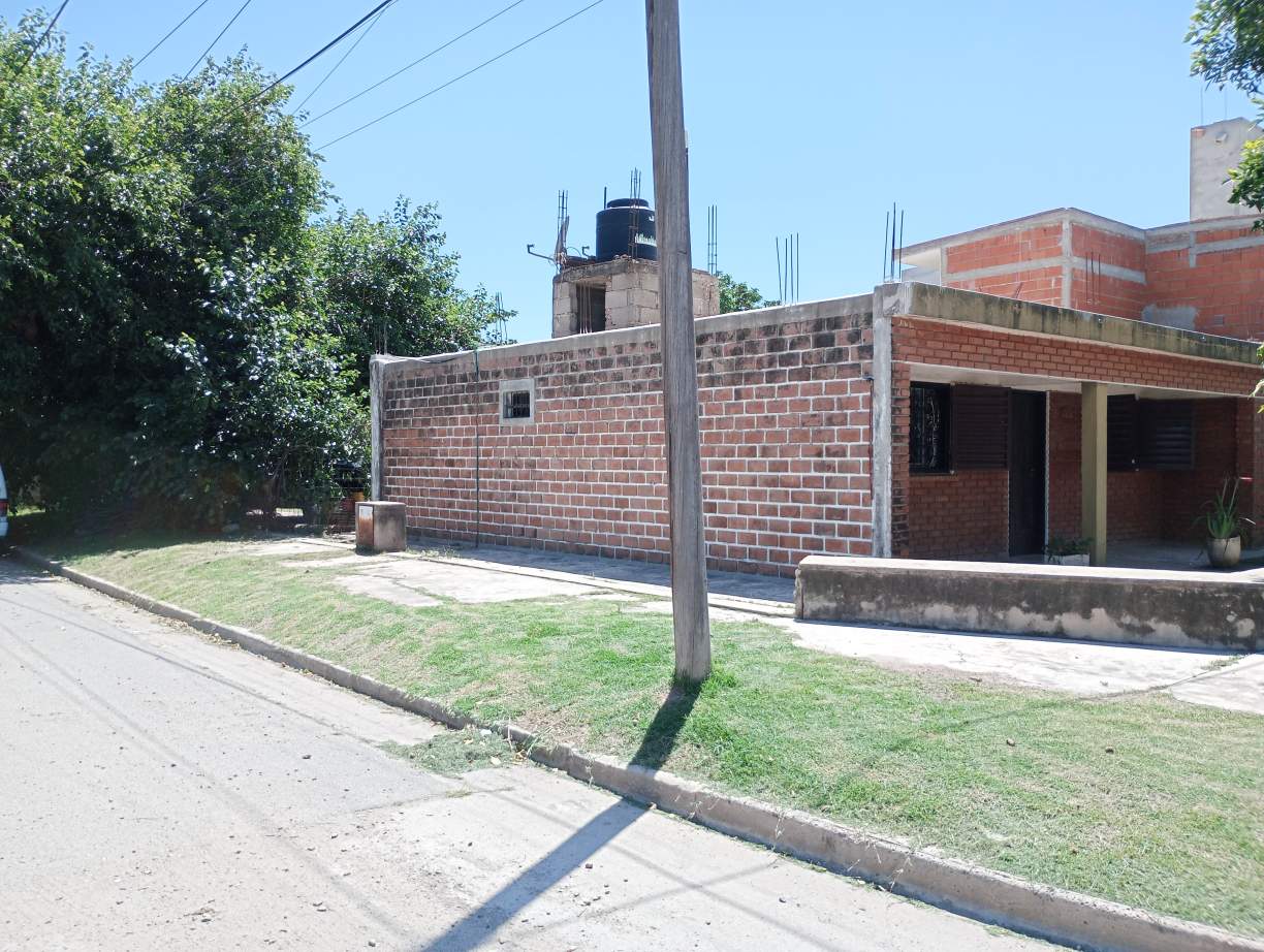 casa en venta, dos dormitorios en barrio carcano