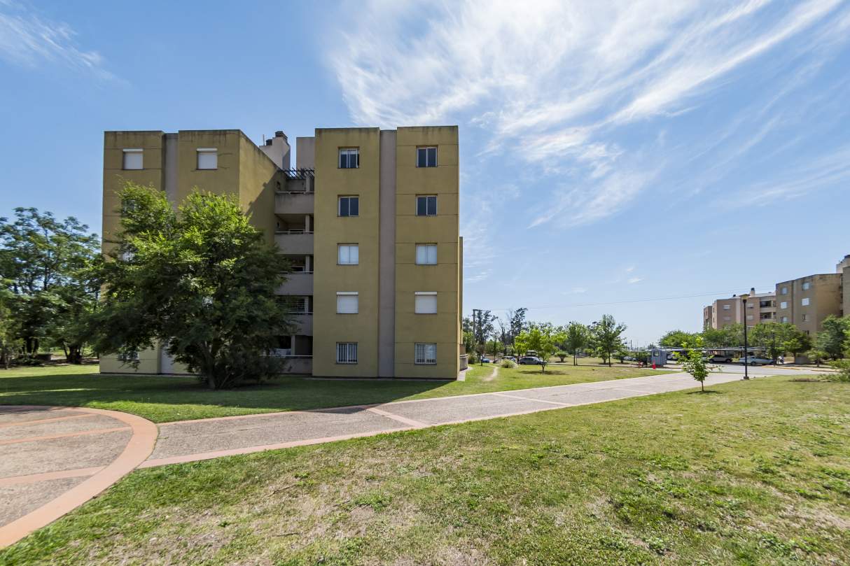 VENTA DPTO COMPLEJO BALCONES DEL CHATEAU
