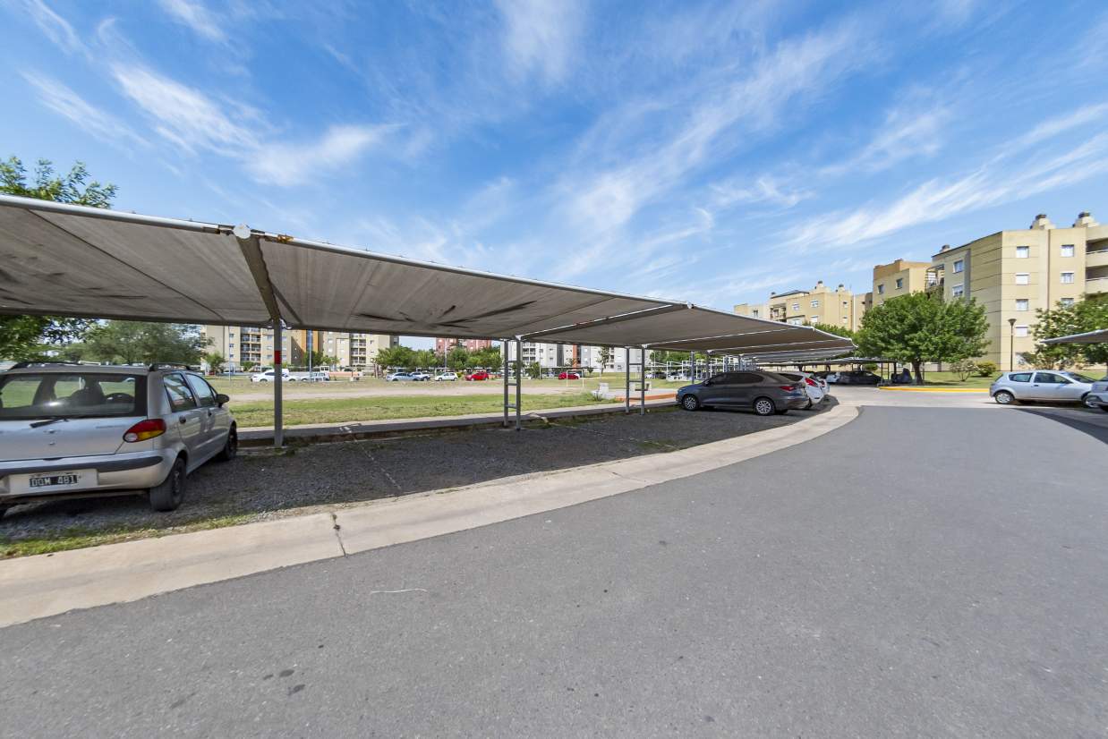 VENTA DPTO COMPLEJO BALCONES DEL CHATEAU