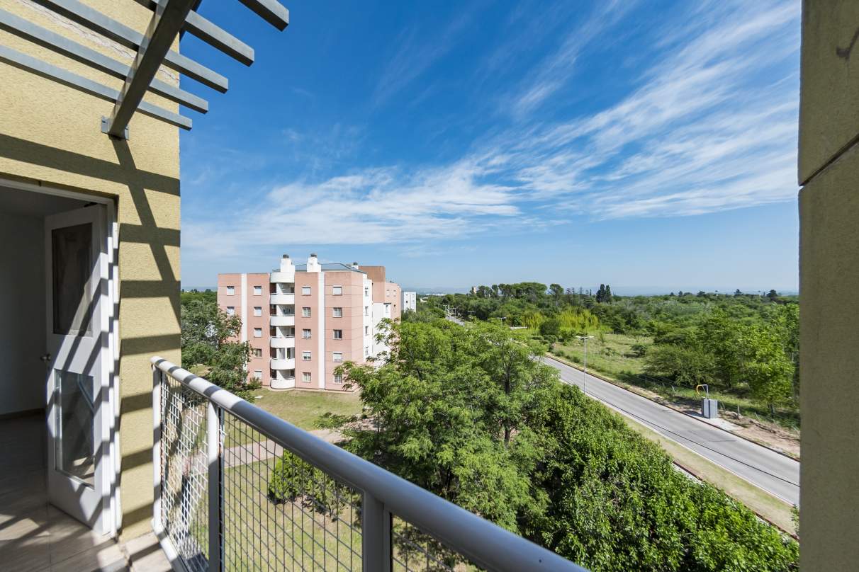 VENTA DPTO COMPLEJO BALCONES DEL CHATEAU
