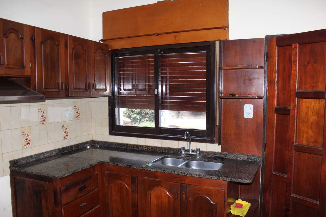 Casa y Departamento en venta sobre Costanera de Cura Brochero