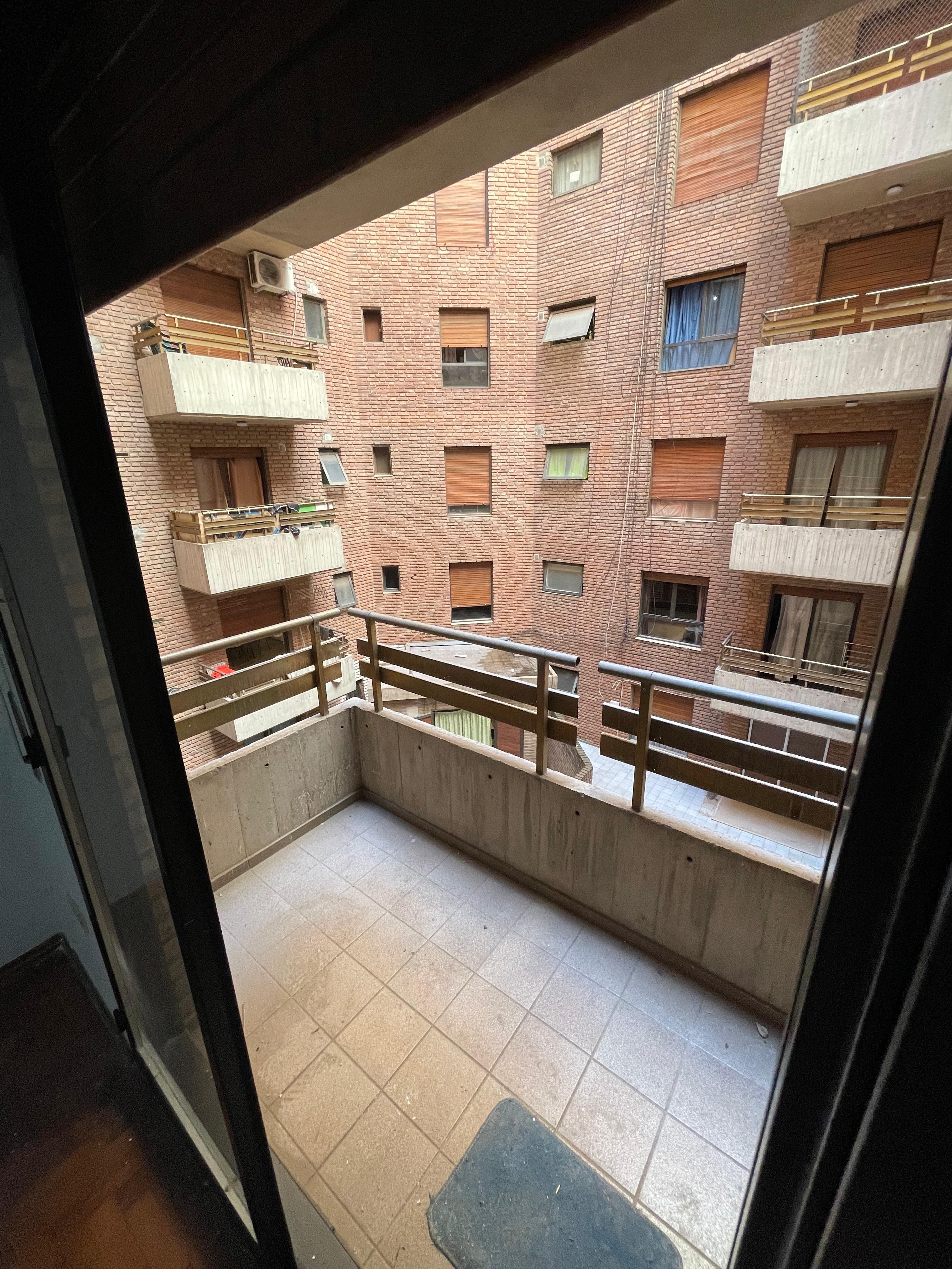 VENDO DEPARTAMENTO DE 2 DORM EN NVA CBA CON BALCON