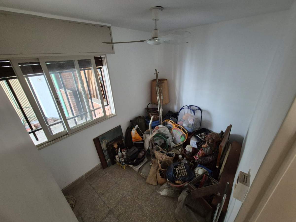 Casa en VENTA - Damian Garat 3025, Poeta Lugones, Córdoba, Argentina - 4 dormitorios