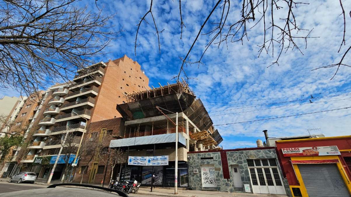 Vélez Sarsfield 1340 Edificio Mapa 05 Dos dormitorios piso alto con amenities