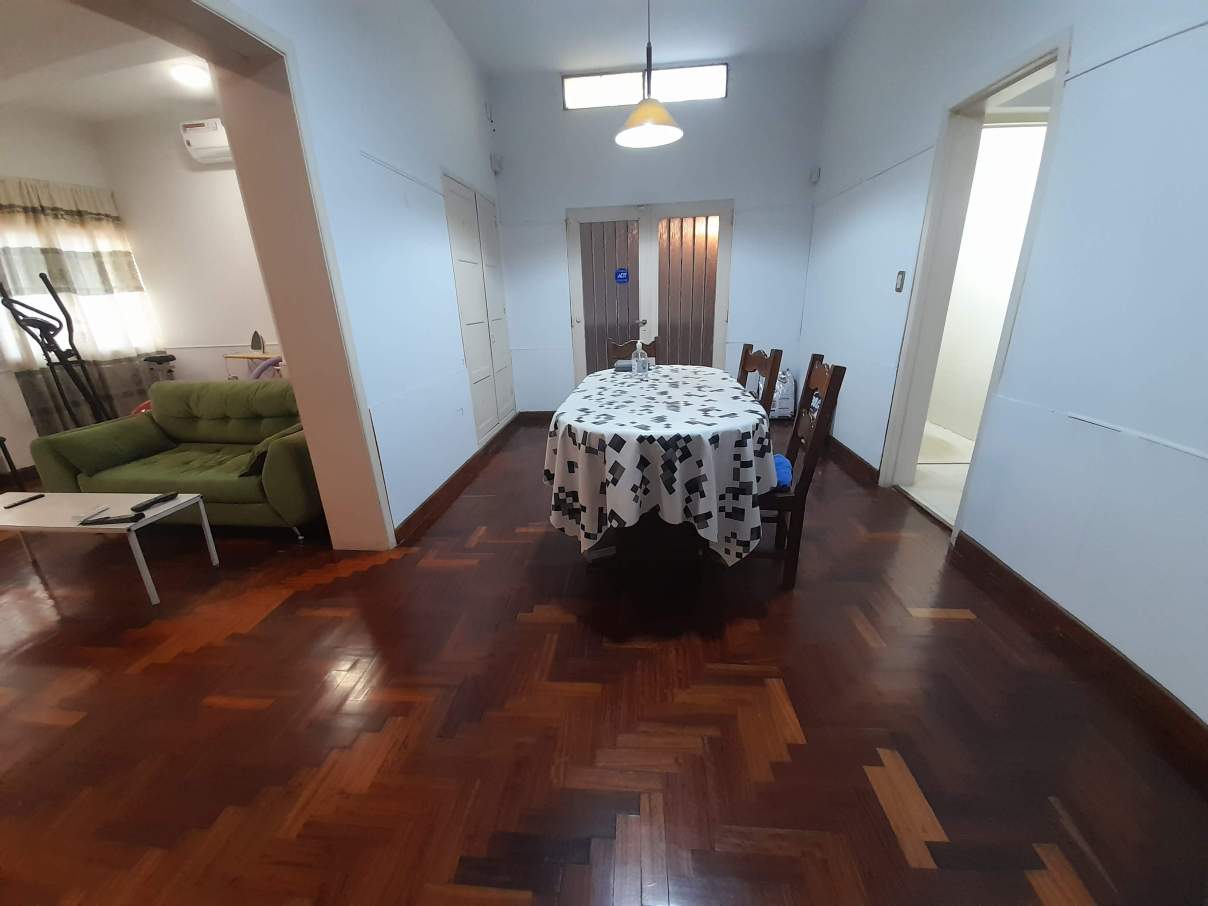 SALVATIERRA VENDE - BARRIO JUNIORS - 3 DORM- PATIOPISICINA - MEJOR UBICACION