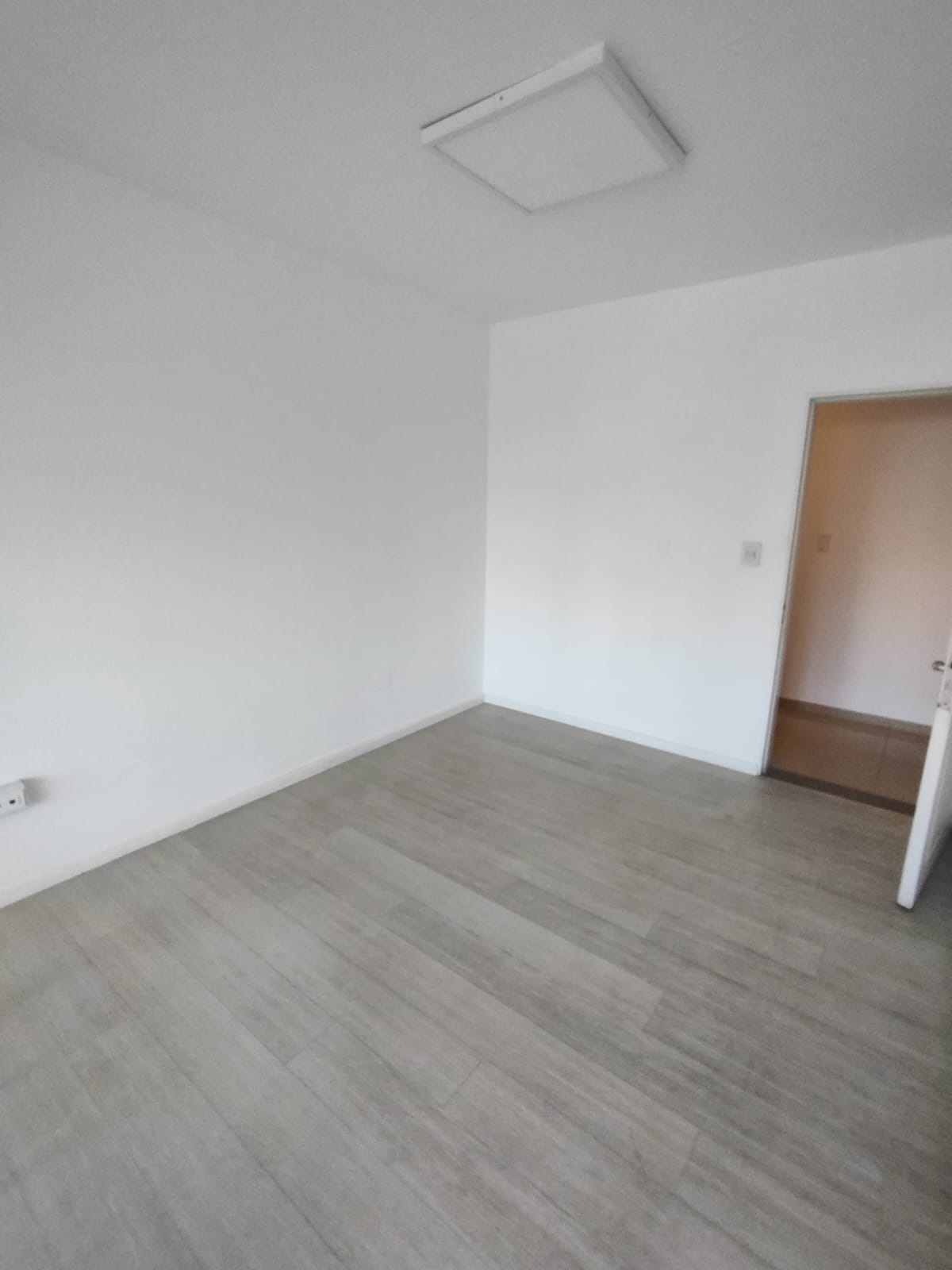 ALQUILO Av. OLMOS PISO 400m2 CON TERRAZA BARRIO ZONA CASA DE GOBIERNO