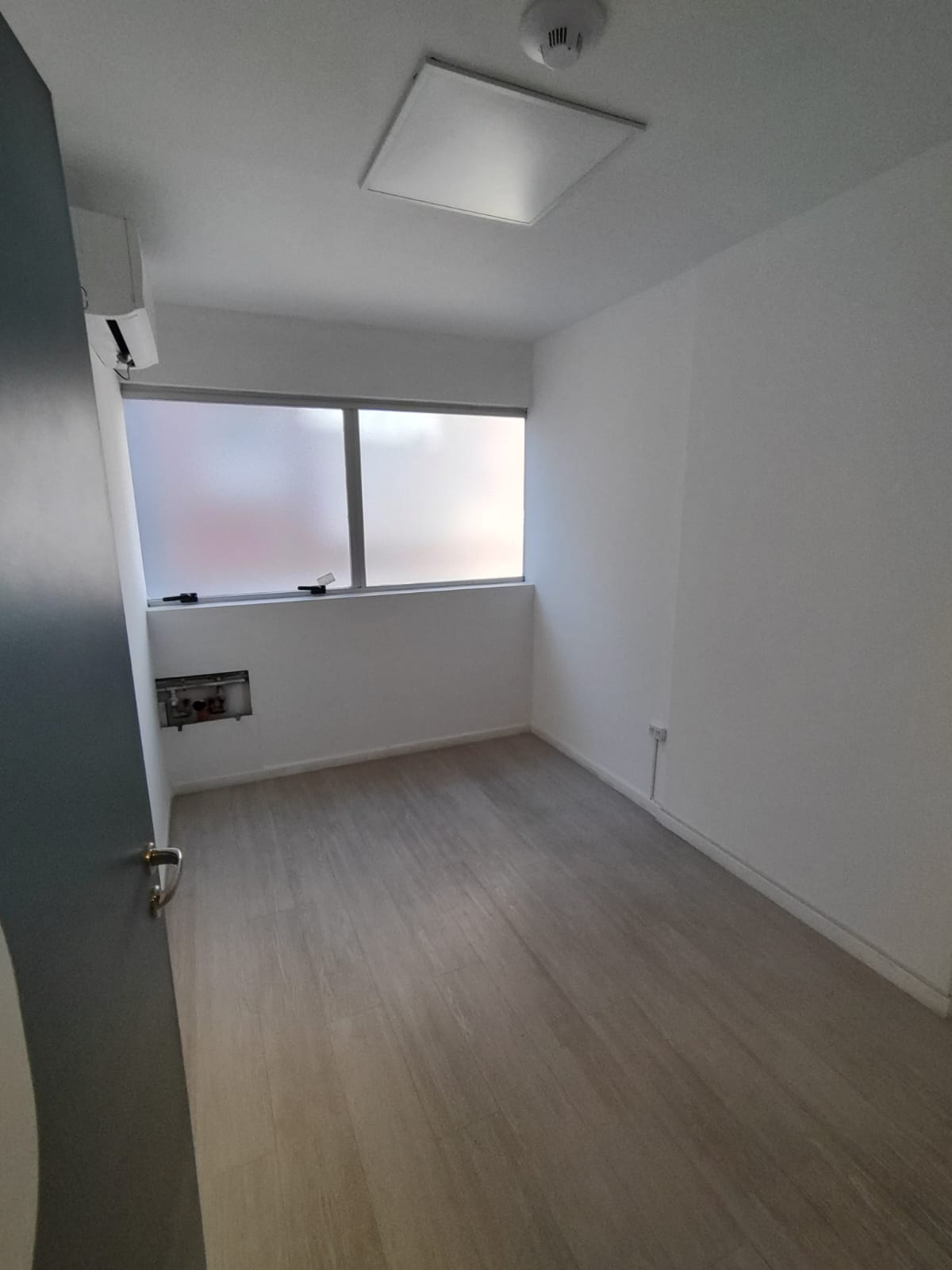ALQUILO Av. OLMOS PISO 400m2 CON TERRAZA BARRIO ZONA CASA DE GOBIERNO
