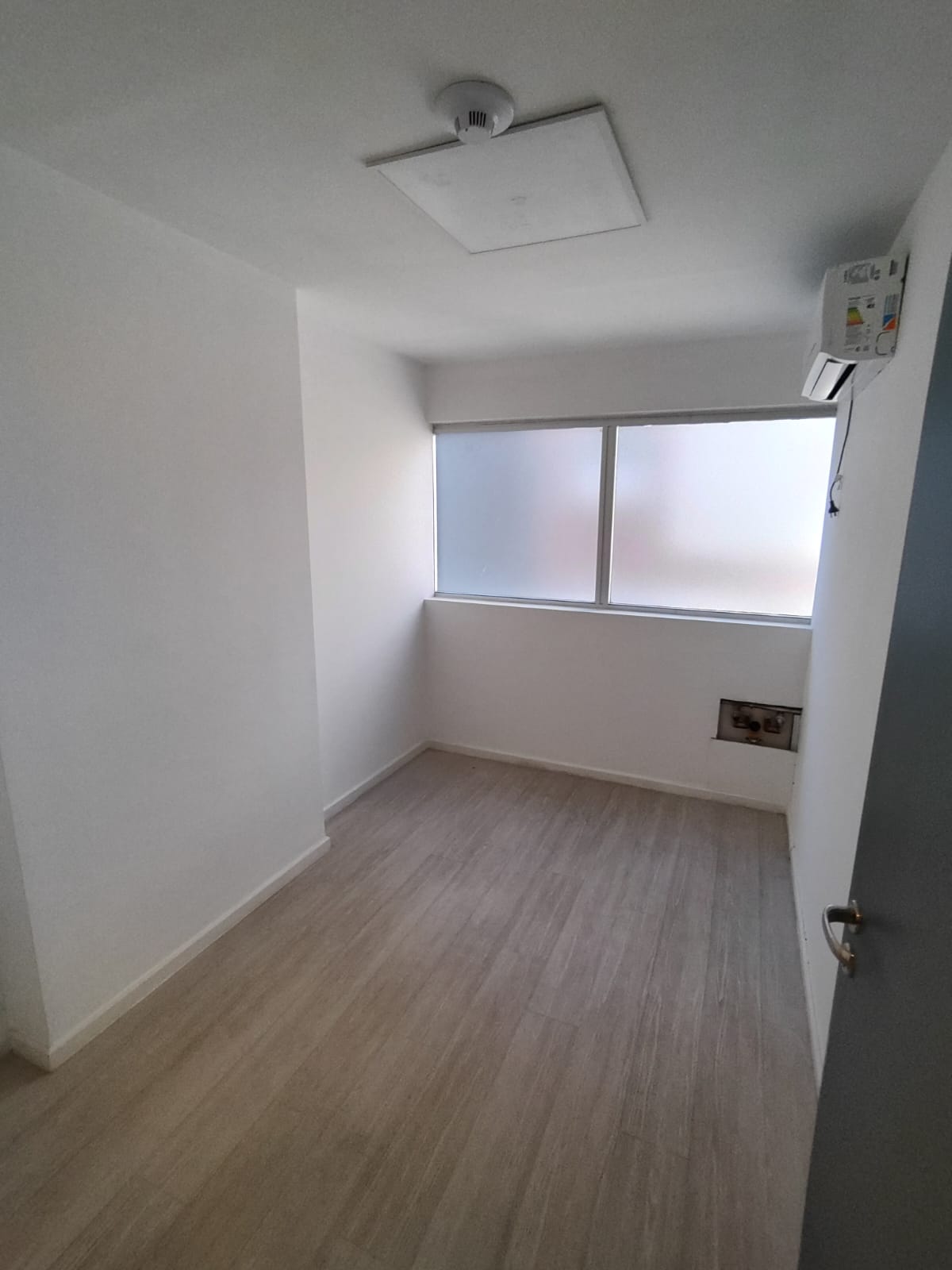 ALQUILO Av. OLMOS PISO 400m2 CON TERRAZA BARRIO ZONA CASA DE GOBIERNO