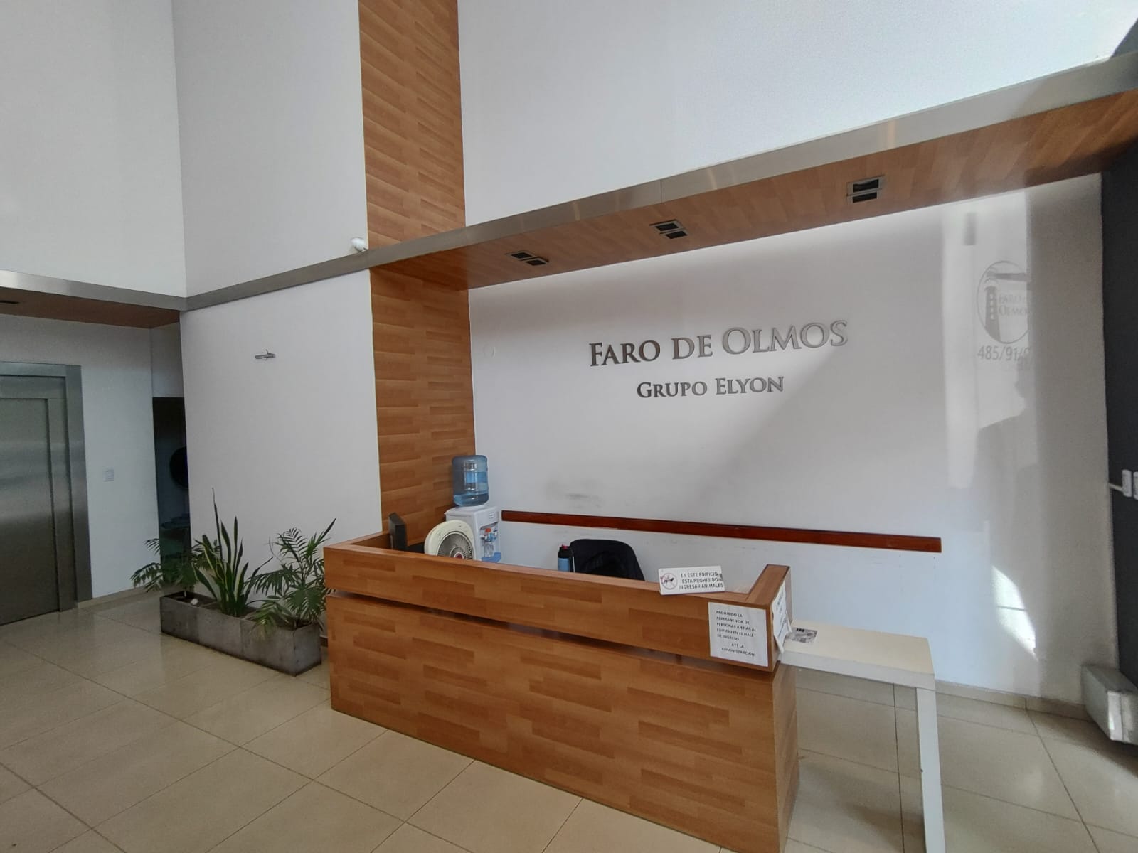 ALQUILO Av. OLMOS PISO 400m2 CON TERRAZA BARRIO ZONA CASA DE GOBIERNO