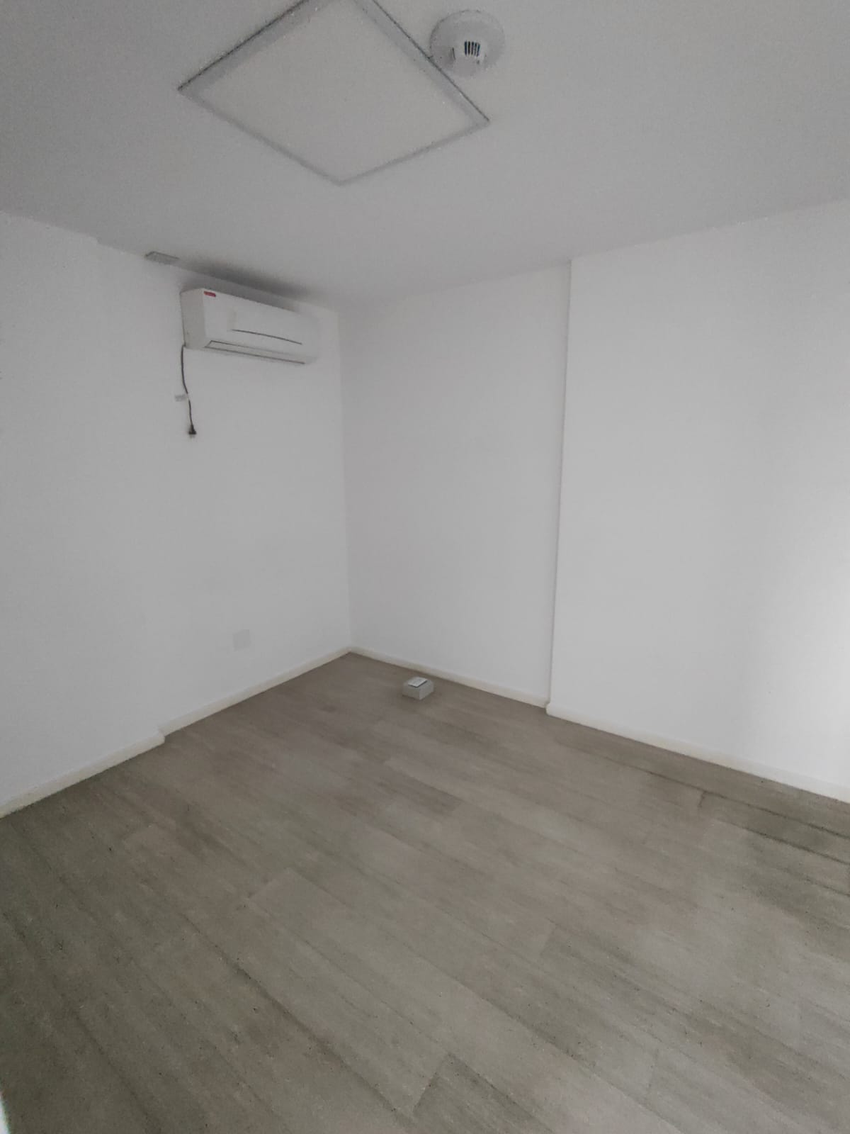 ALQUILO Av. OLMOS PISO 400m2 CON TERRAZA BARRIO ZONA CASA DE GOBIERNO