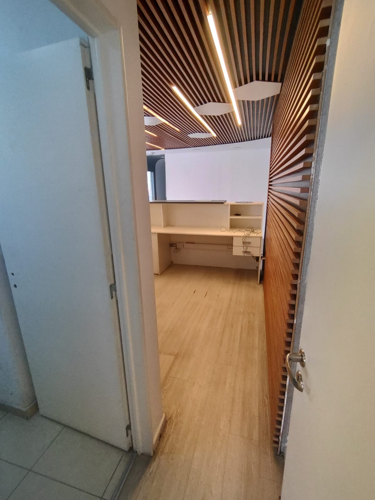 ALQUILO Av. OLMOS PISO 400m2 CON TERRAZA BARRIO ZONA CASA DE GOBIERNO