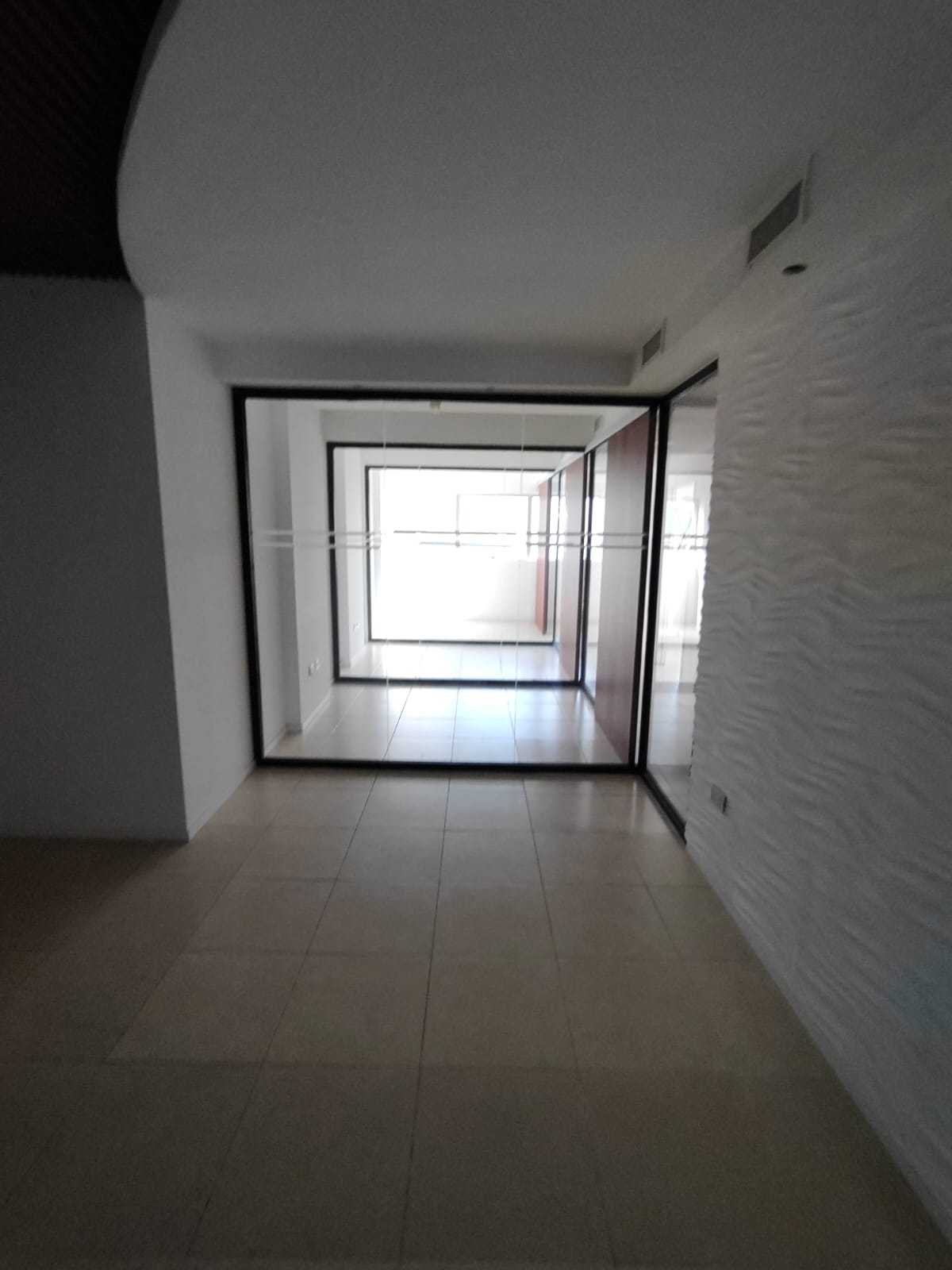 ALQUILO Av. OLMOS PISO 400m2 CON TERRAZA BARRIO ZONA CASA DE GOBIERNO