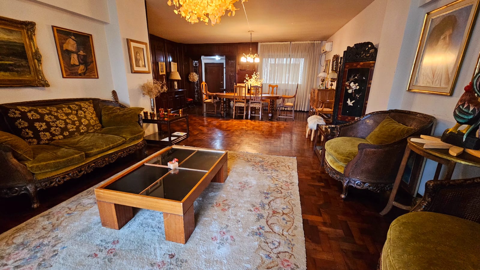VENDO SEMIPISO CON COCHERA EN EL CENTRO DE CÓRDOBA  Av. Vélez Sarsfield 256