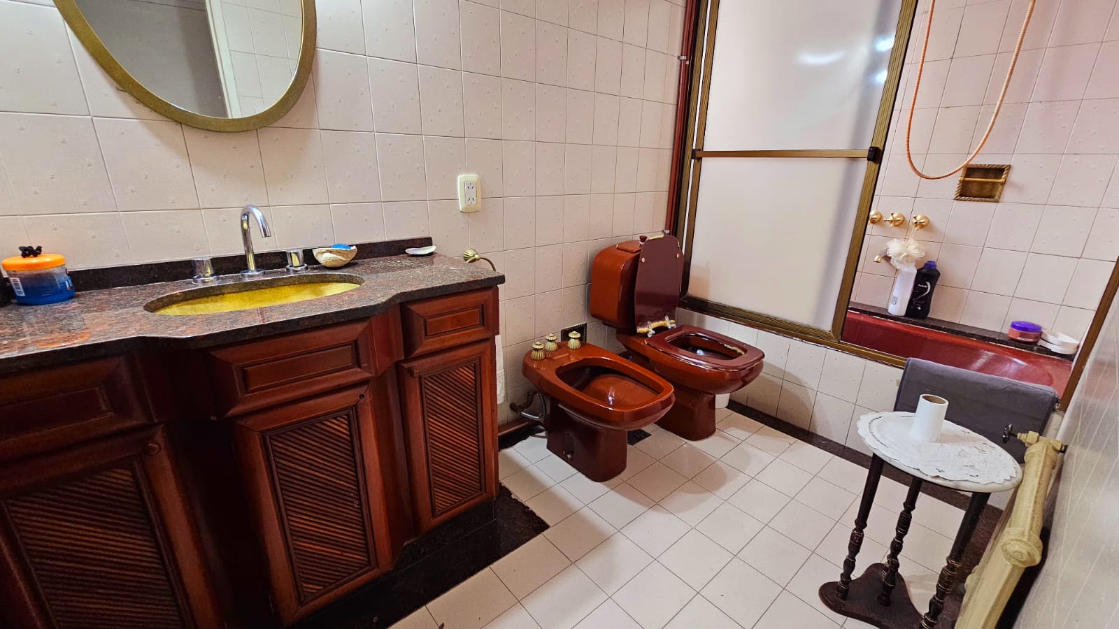 VENDO SEMIPISO CON COCHERA EN EL CENTRO DE CÓRDOBA  Av. Vélez Sarsfield 256