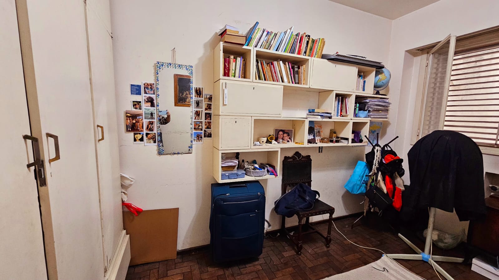 VENDO SEMIPISO CON COCHERA EN EL CENTRO DE CÓRDOBA  Av. Vélez Sarsfield 256
