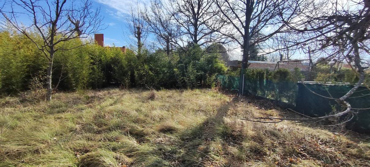 TERRENO DE 835 M2 EN BARRIO VILLA LUJAN