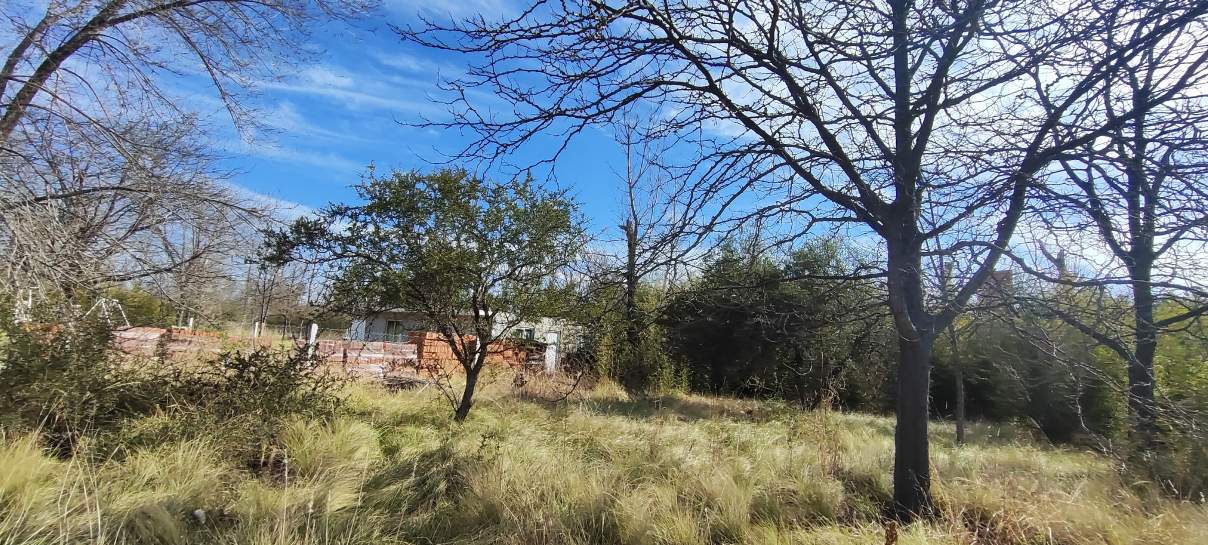 TERRENO DE 835 M2 EN BARRIO VILLA LUJAN