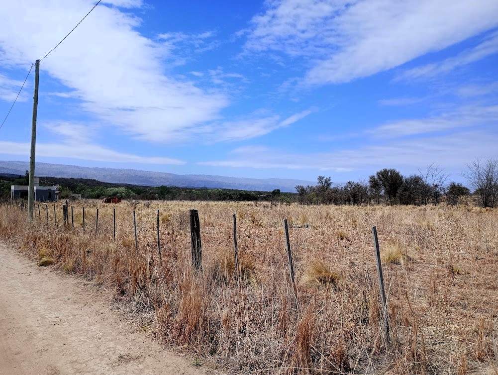 TERRENOS DE 1.000M2 EN PANAHOLMA