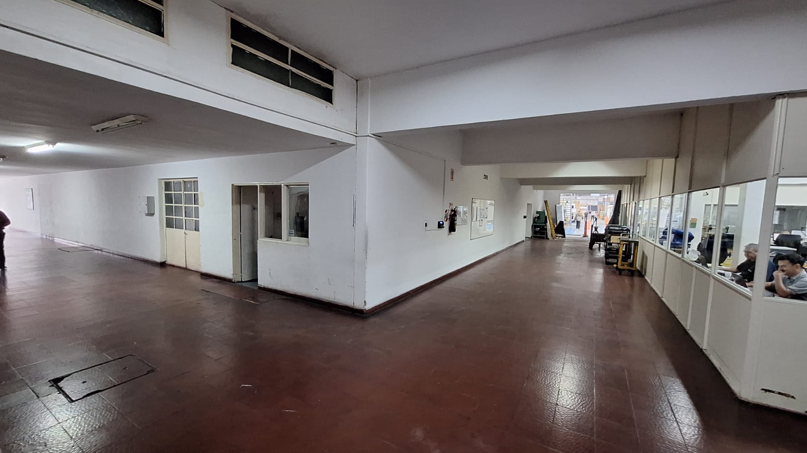 ALQULER DEPOSITONAVE AV. SABATTINI 5.000 COMPLEJO INDUSTRIAL