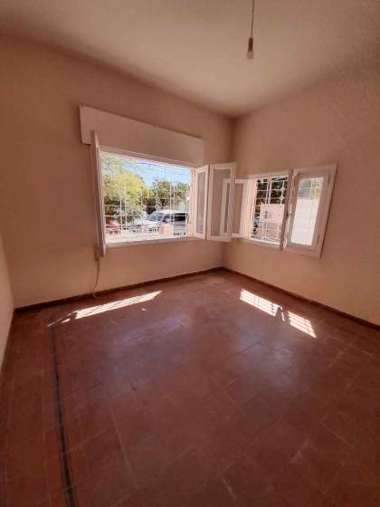 Venta casa 2 dorm con Galpon amplio- B Alto Gral. Paz