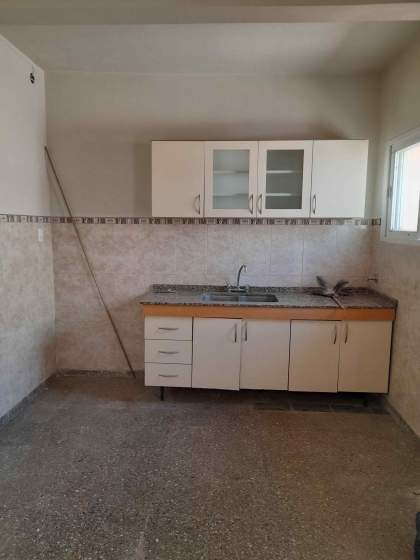 Venta casa 2 dorm con Galpon amplio- B Alto Gral. Paz