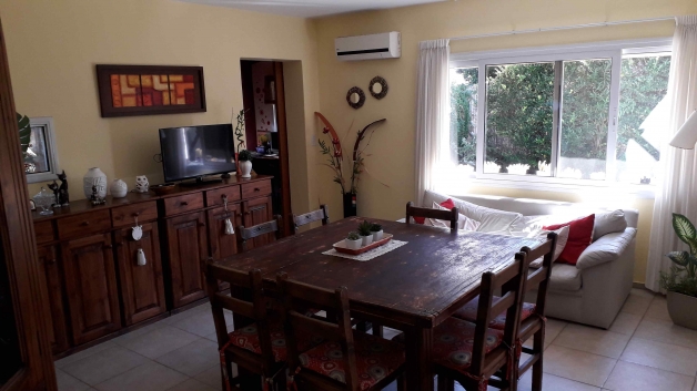 Venta APTA CREDITO casa de 3 dormitorios en Valle Escondido ( Los Arboles)