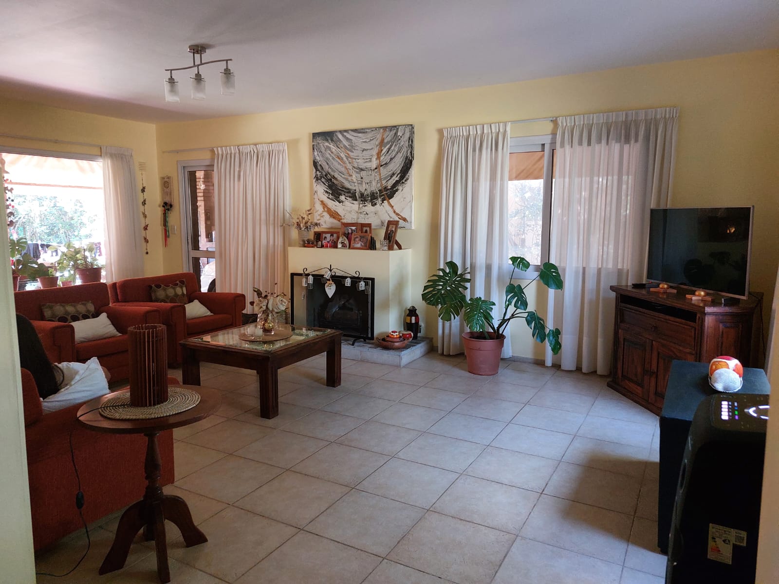 Venta APTA CREDITO casa de 3 dormitorios en Valle Escondido ( Los Arboles)
