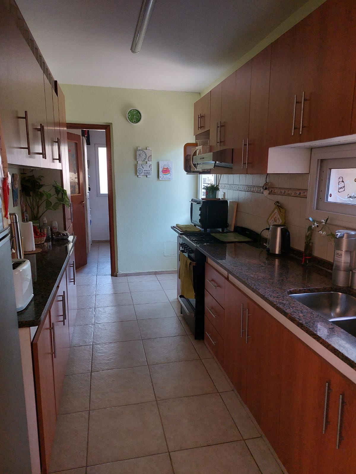 Venta APTA CREDITO casa de 3 dormitorios en Valle Escondido ( Los Arboles)