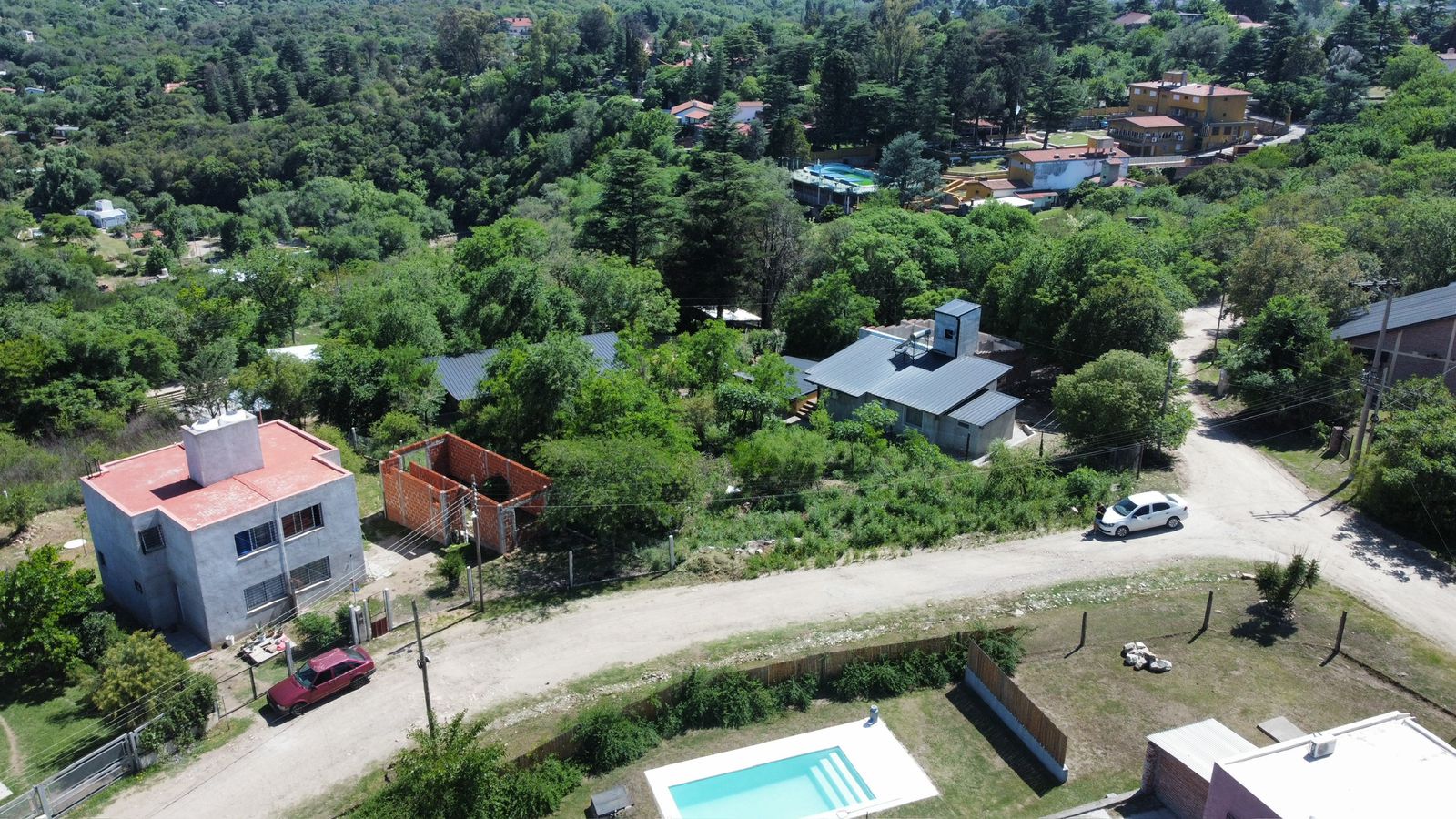 Se vende lote en barrio