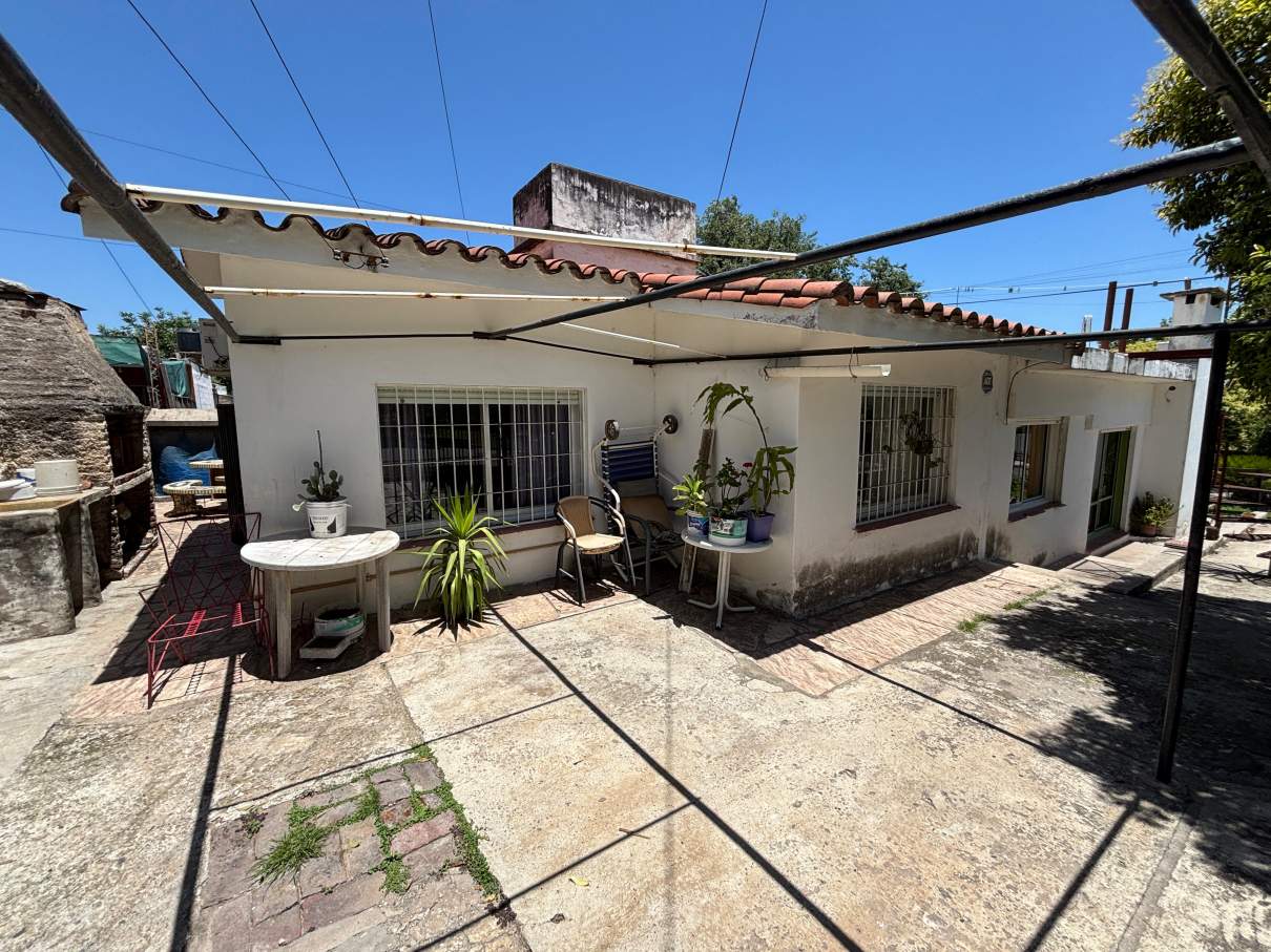 VENTA DE CASA 3 DORMITORIOS EN VILLA CARLOS PAZ