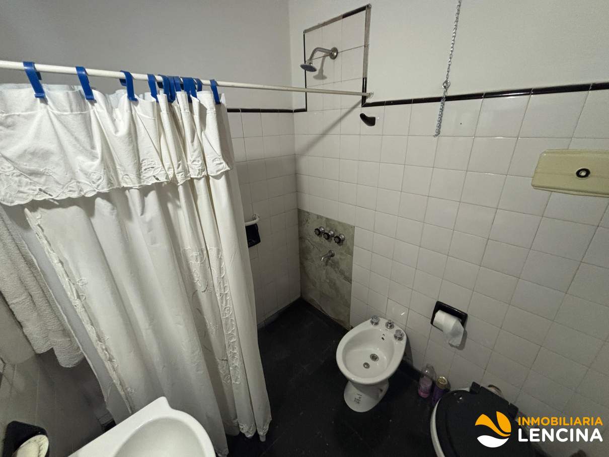 VENTA DE CASA 3 DORMITORIOS EN VILLA CARLOS PAZ