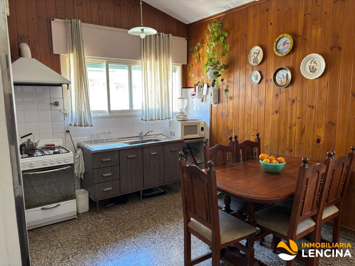 VENTA DE CASA 3 DORMITORIOS EN VILLA CARLOS PAZ