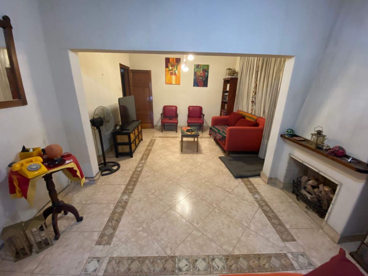 SALVATIERRA VENDE - BARRIO JUNIORS-IMPECABLE CASA-INMEJORABLE UBICACIÓN