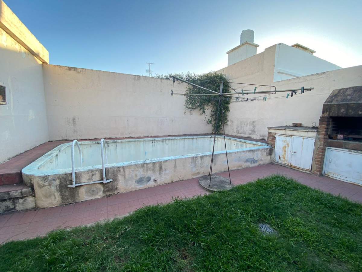 SALVATIERRA VENDE - BARRIO JUNIORS-IMPECABLE CASA-INMEJORABLE UBICACIÓN